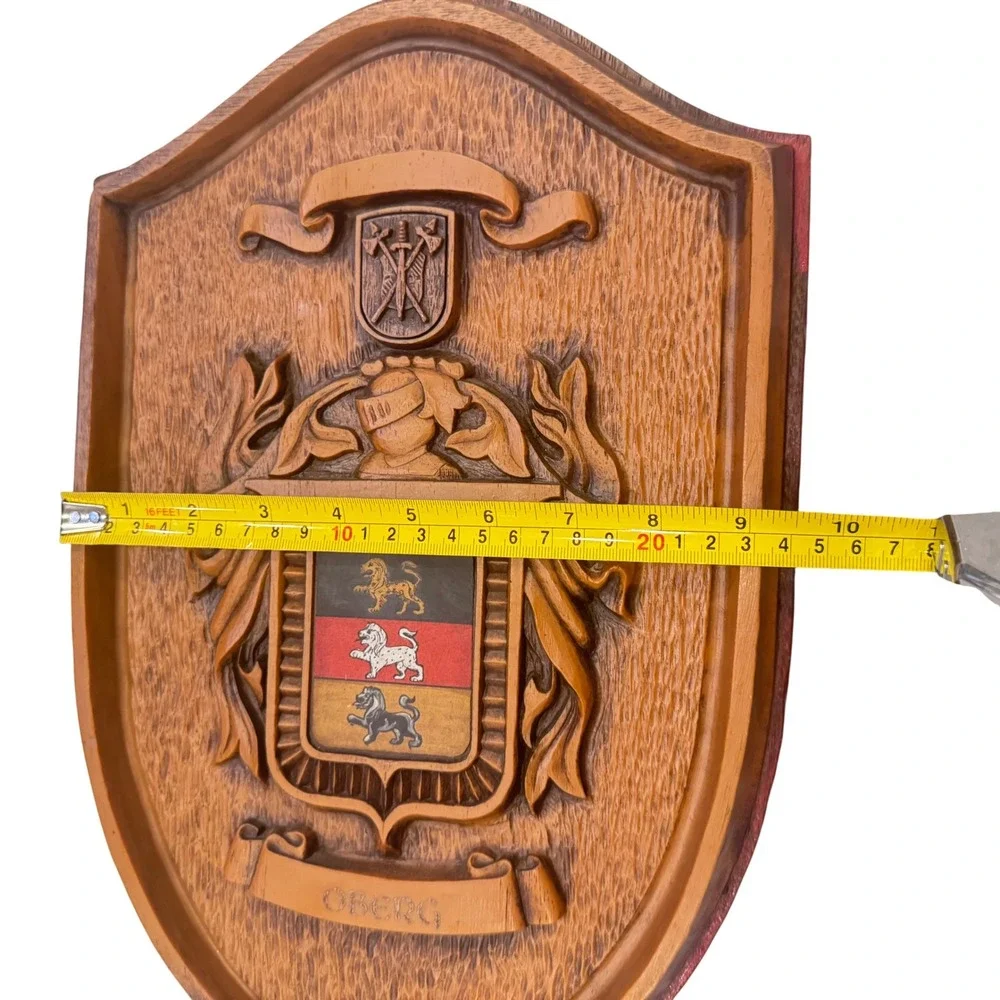 Vintage Wood-Look Oberg Family Crest Coat of Arms Wall Plaque‎ Shield 15x9